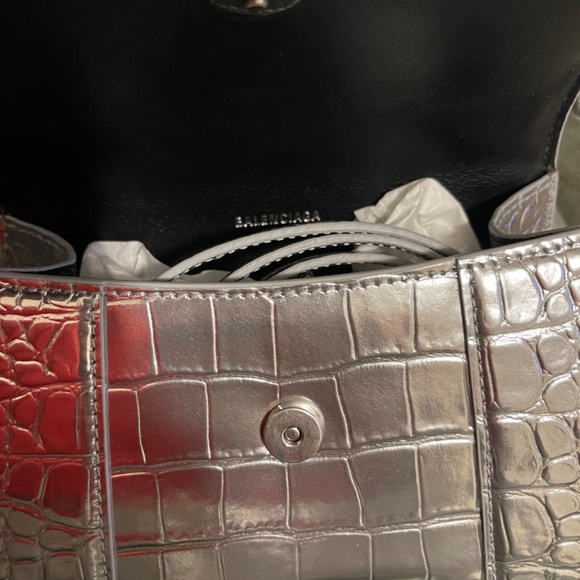 WOMEN'S HOURGLASS XS HANDBAG CROCODILE EMBOSSED IN SILVER - Picture 9 of 10